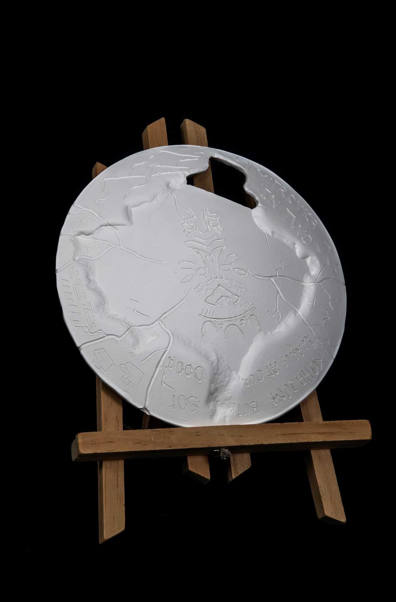 Ceramics work representing memories of Kosovo refugees